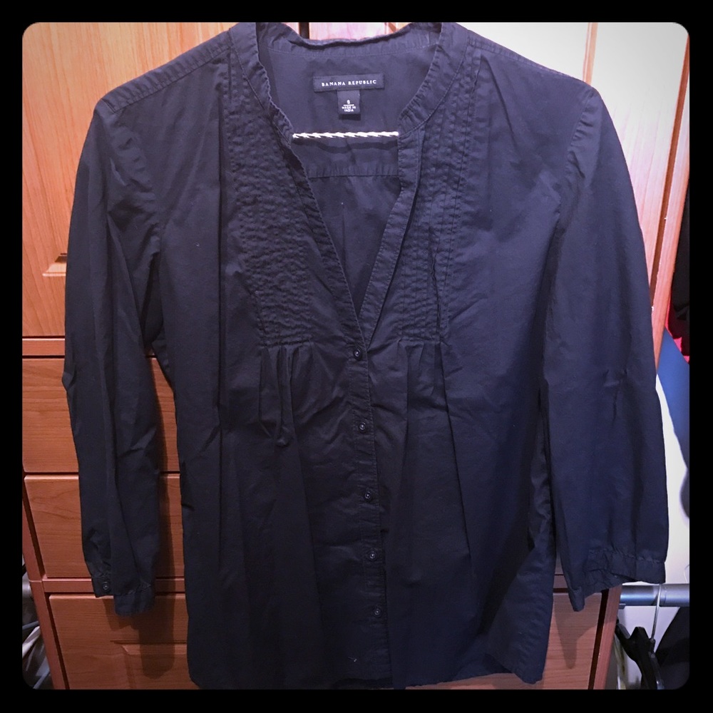 Black Banana Republic blouse