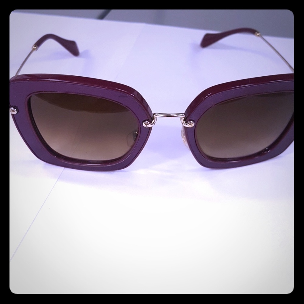 Miu Miu Oversize Square-Shaped Sunglasses - image 2