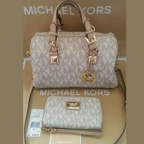MICHAEL Michael Kors Handbags - $358 Michael Kors Vanilla Grayson ONLY NO WALLET
