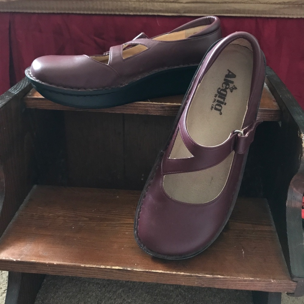 Alegria Dayna shoes