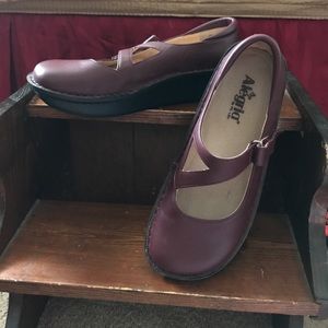 Alegria Dayna shoes