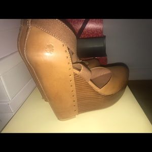 Lucky Brand Wedges in great condition