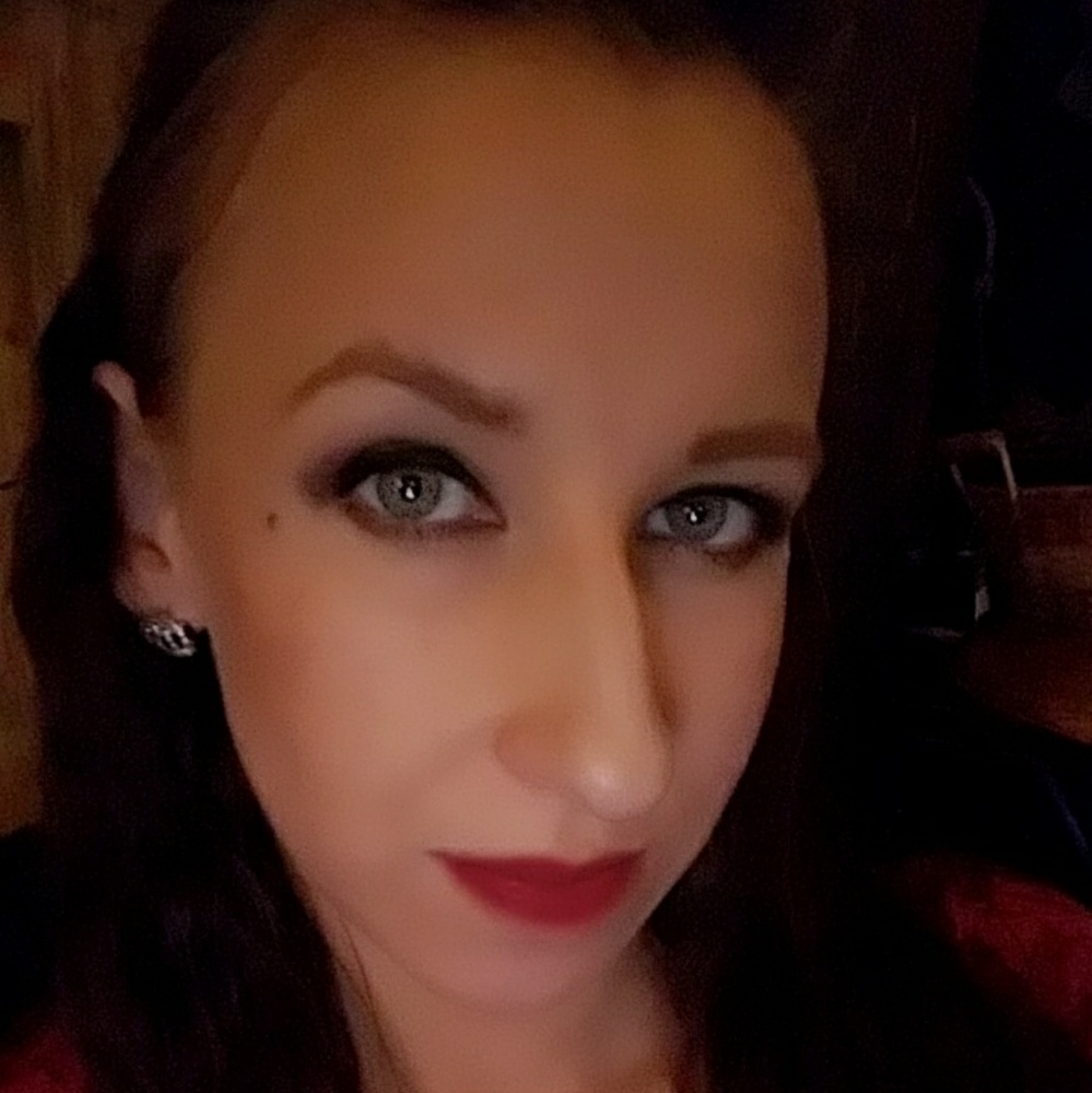 Meet your Posher, Kylie