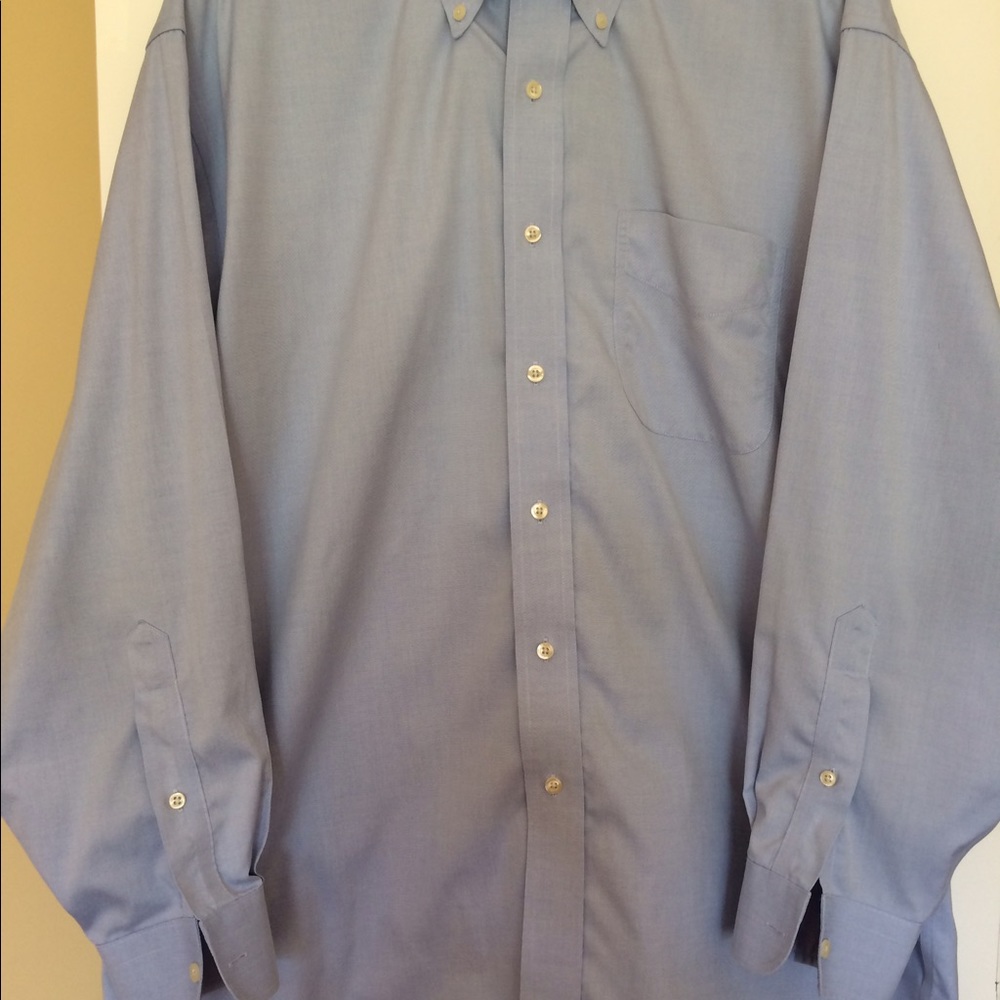 Jos. A. Bank  Travelers Collection Size 16/33