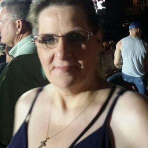 Meet your Posher, Diana