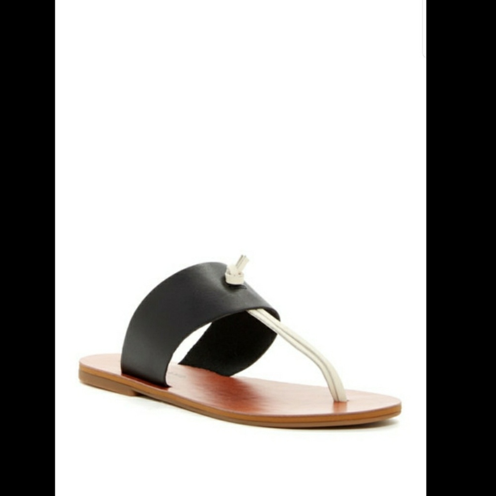 Lucky Brand Black Alliat Thong Sandal