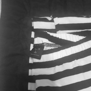 Black and white stripe leggings