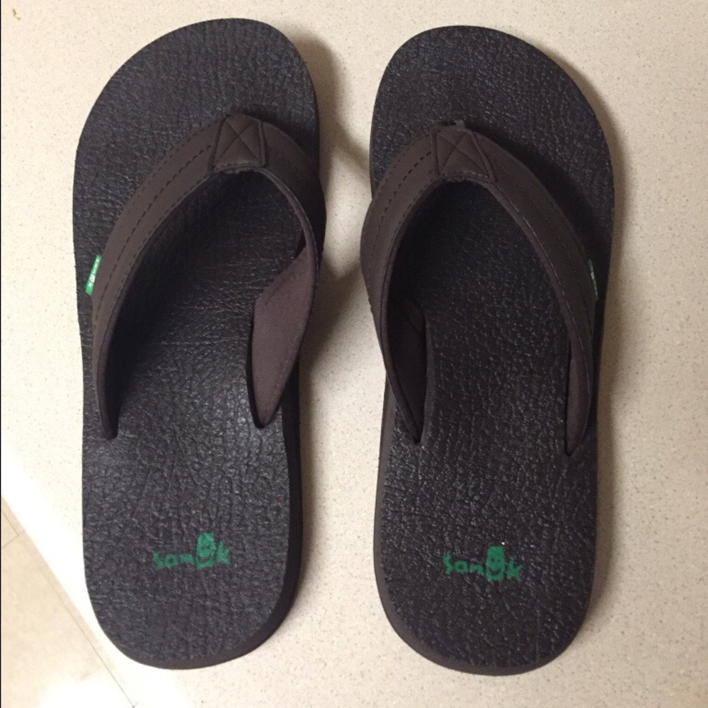 Sanuk flip flops