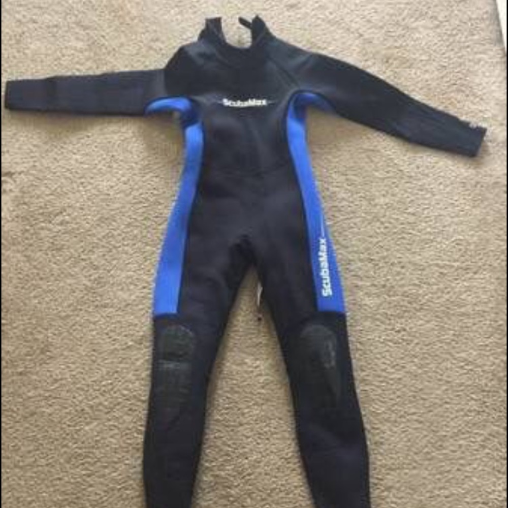 Scuba Max wetsuits