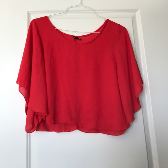 🌸FLOWY CROP TOP🌸 - Picture 1 of 3