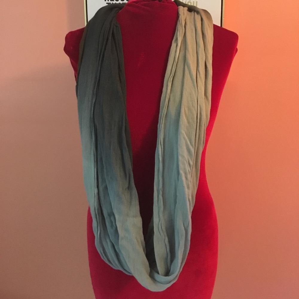 Infinity Scarf - Picture 3 of 4