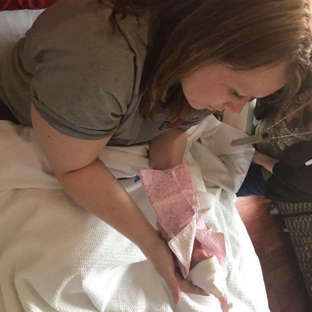 Meet your Posher, Halee