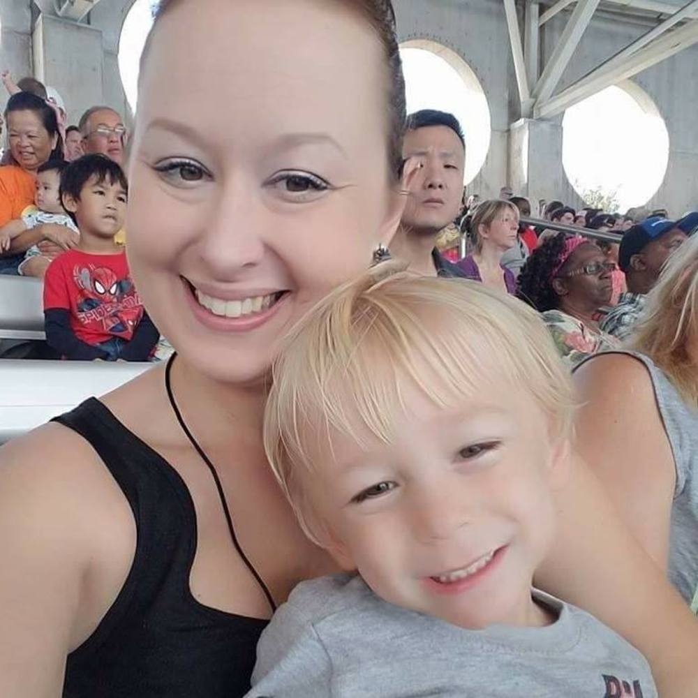 Meet your Posher, Delana