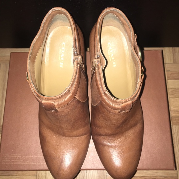 Coach Booties in Dark Ginger - Size 8 - Picture 4 of 6