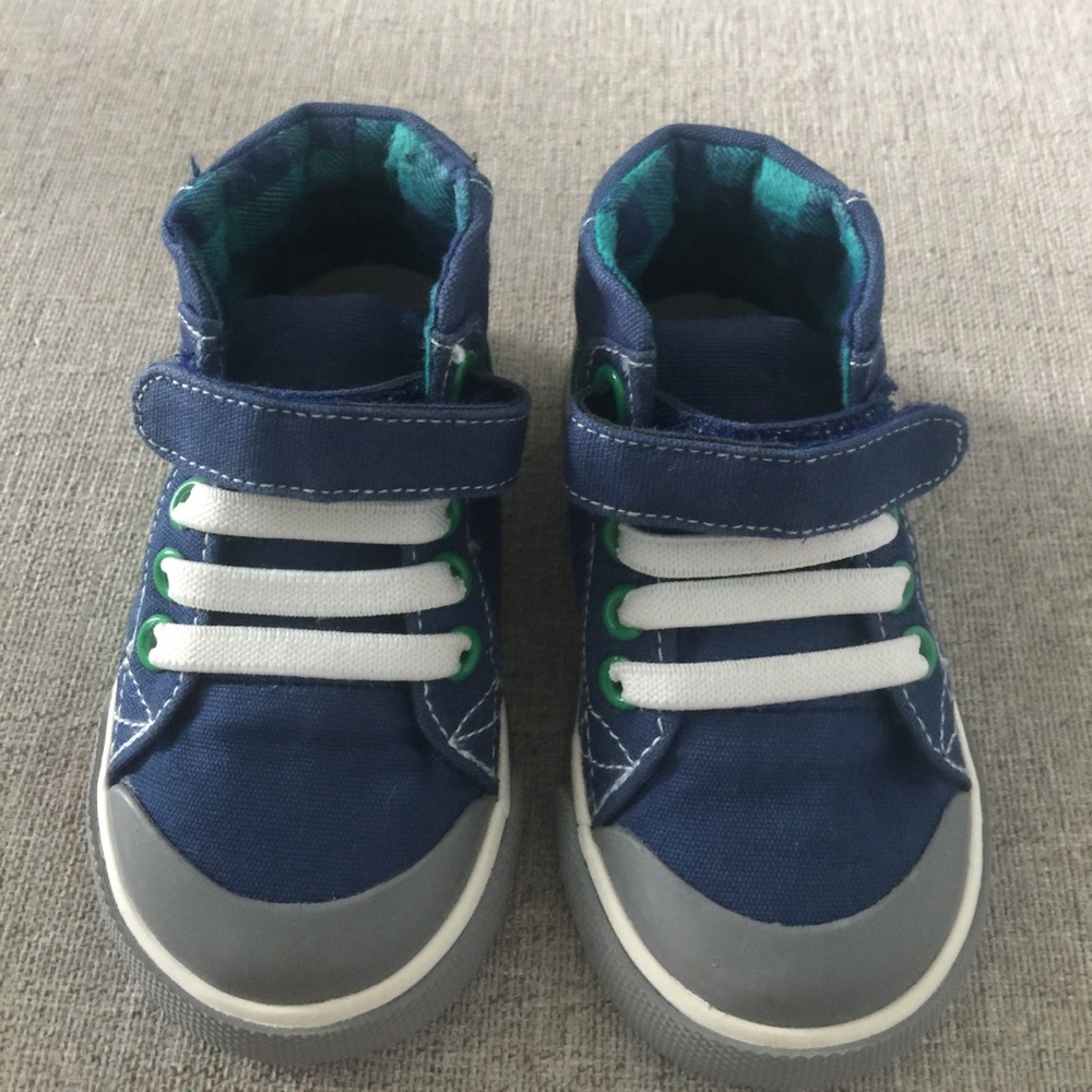See Kai Run baby shoes size 4
