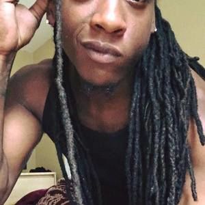 Meet your Posher, Devin