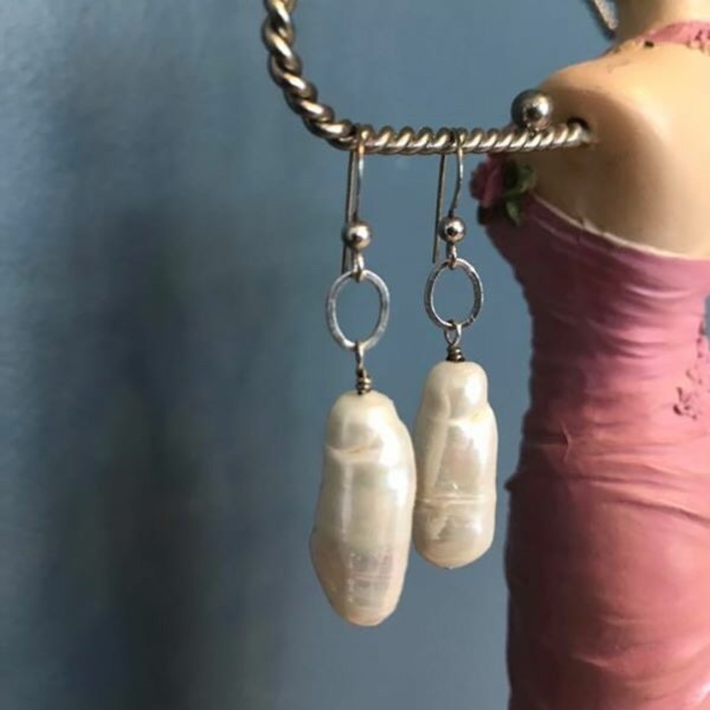 Natural Freshwater Pearl Earrings