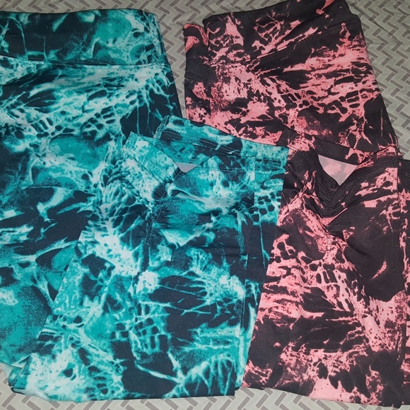 Calvin Klein Pants - Calvin Klein quick dry performance leggings