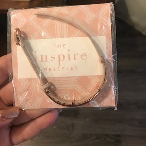 Stella & Dot💜 inspired bracket