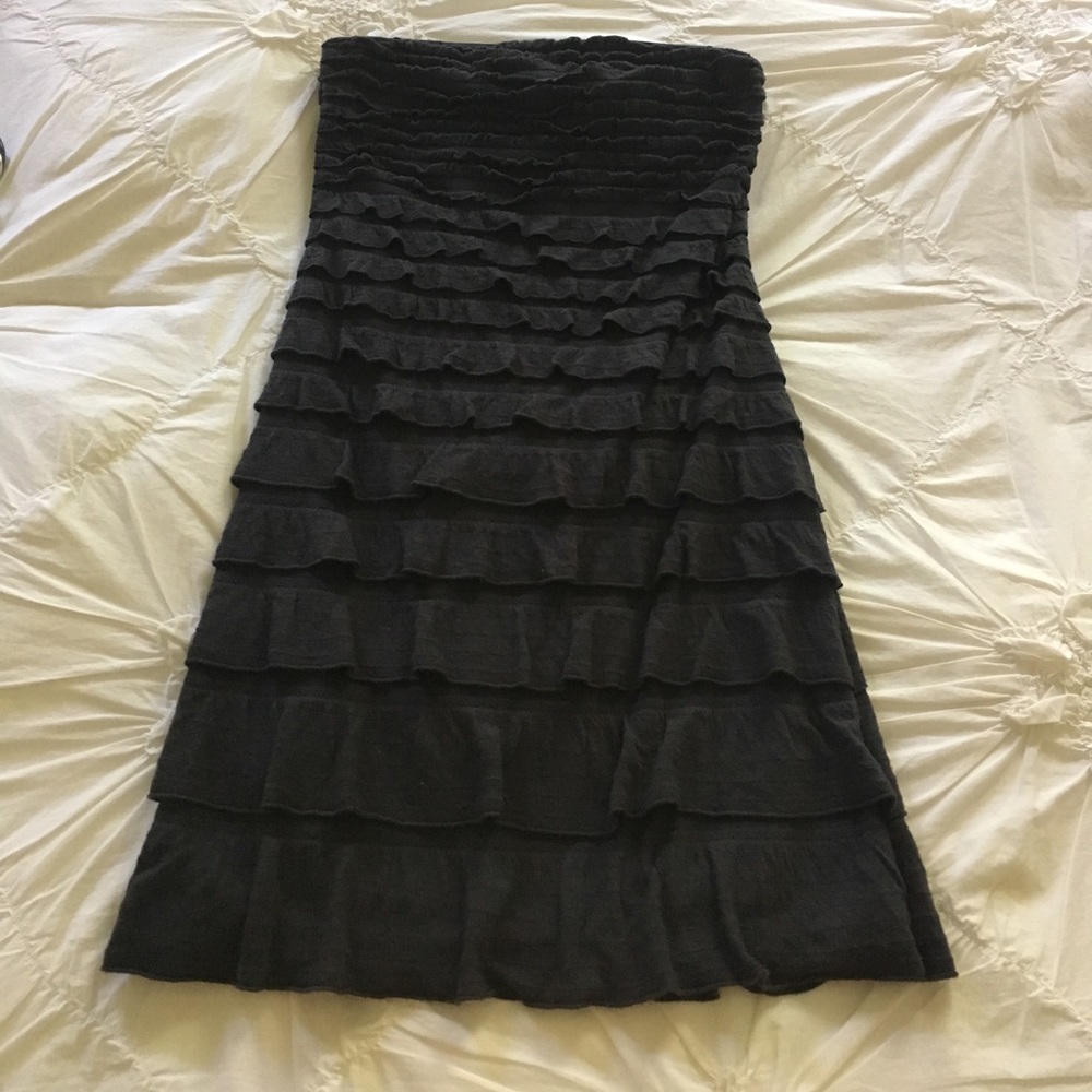 EXCELLENT DEAL! Express Slate Strapless dress.