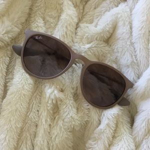 Ray-Ban Erika Classic