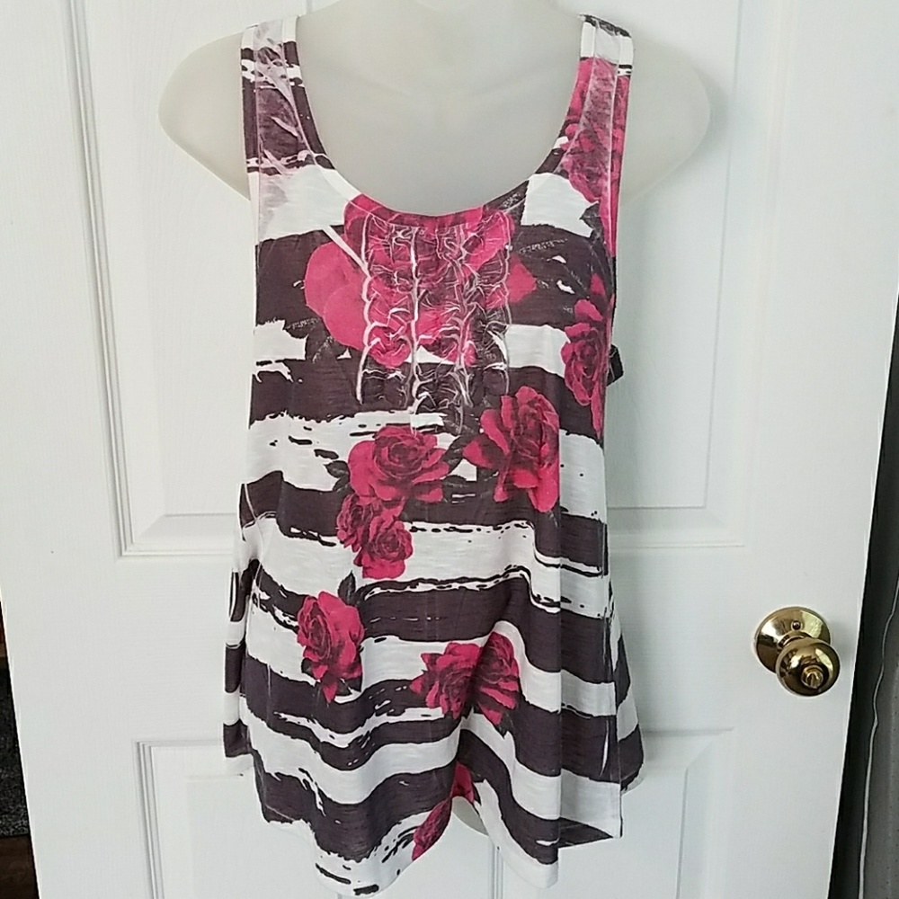 ZOAH Flowy Sleeveless Tank