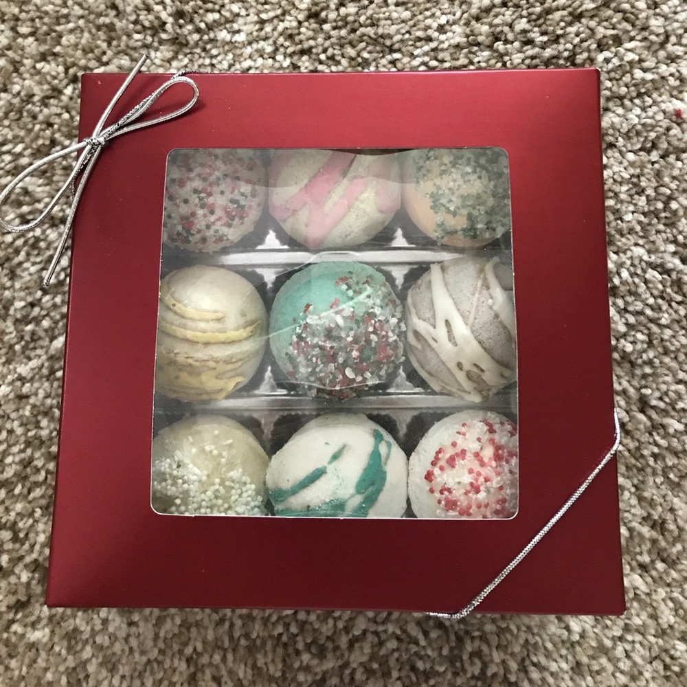 Fizz & Bubble Holiday Bath Truffle Collection