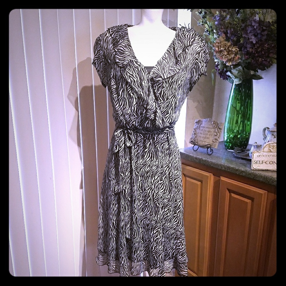 Elegant MKS short sleeve animal print dress