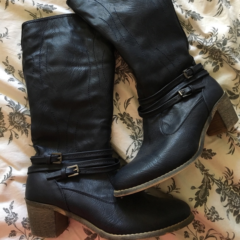 Navy blue boots
