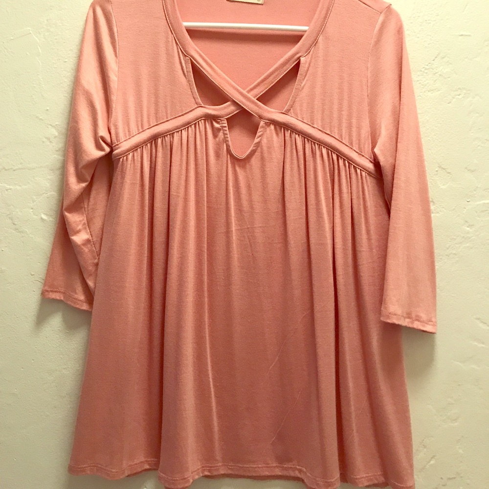 Peachy pink top