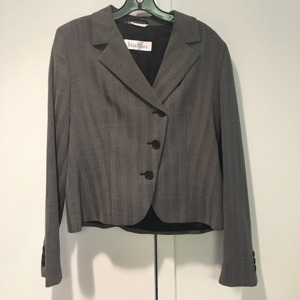 SALE ‼️Max Mara blazer‼️