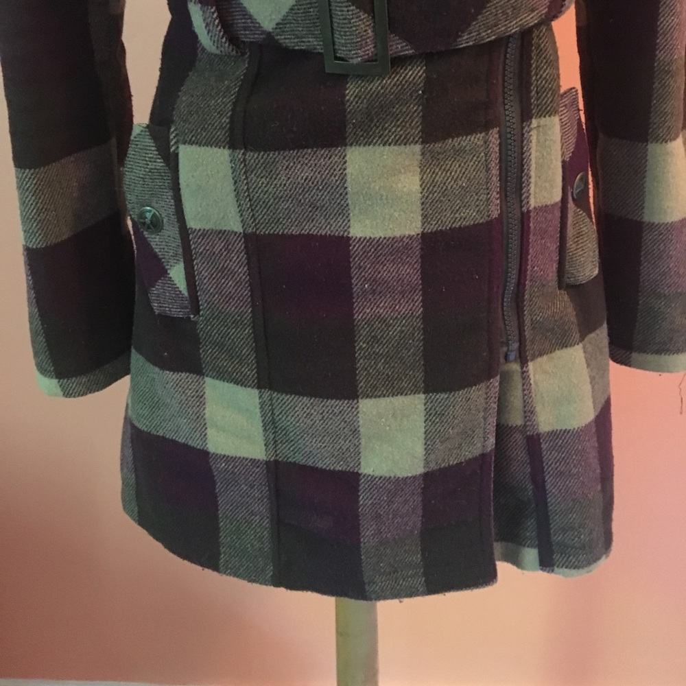 Winter Jacket - Picture 3 of 6
