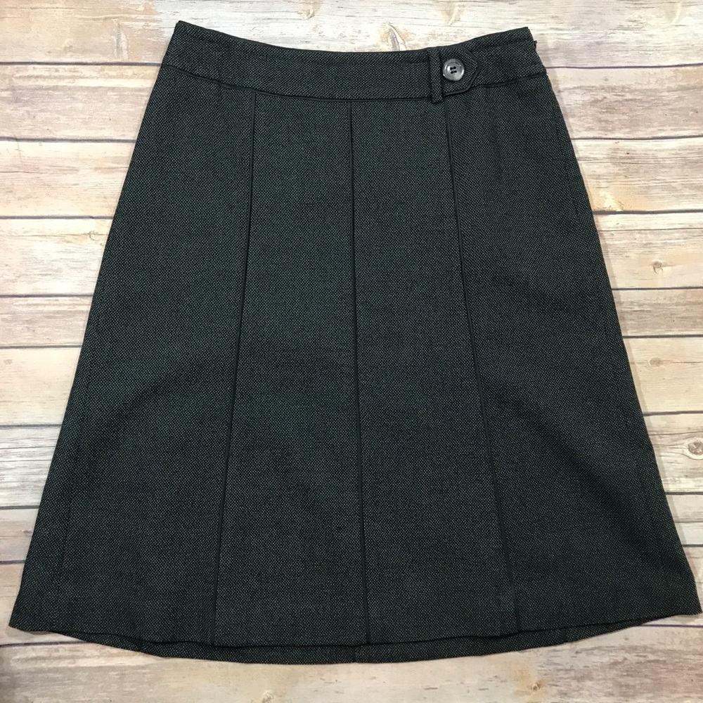 Ann Taylor A Line skirt