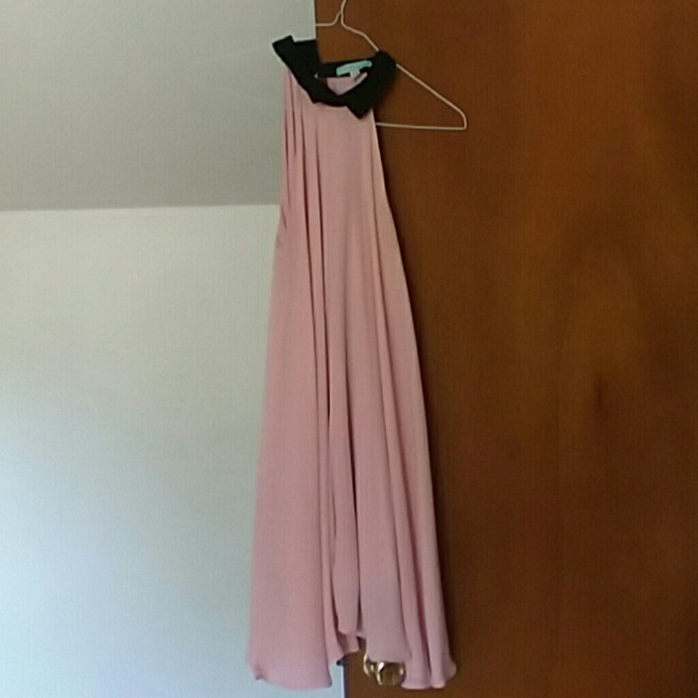 Flowy collared dress