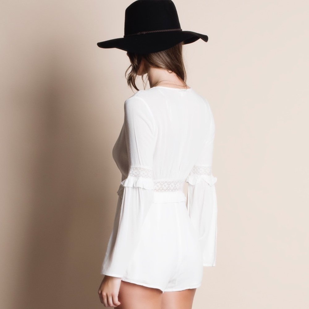 Bell Sleeve Deep Plunge White Romper - Picture 5 of 6