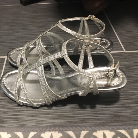 7 pairs of used shoes $5-15!!!!! - Picture 4 of 8