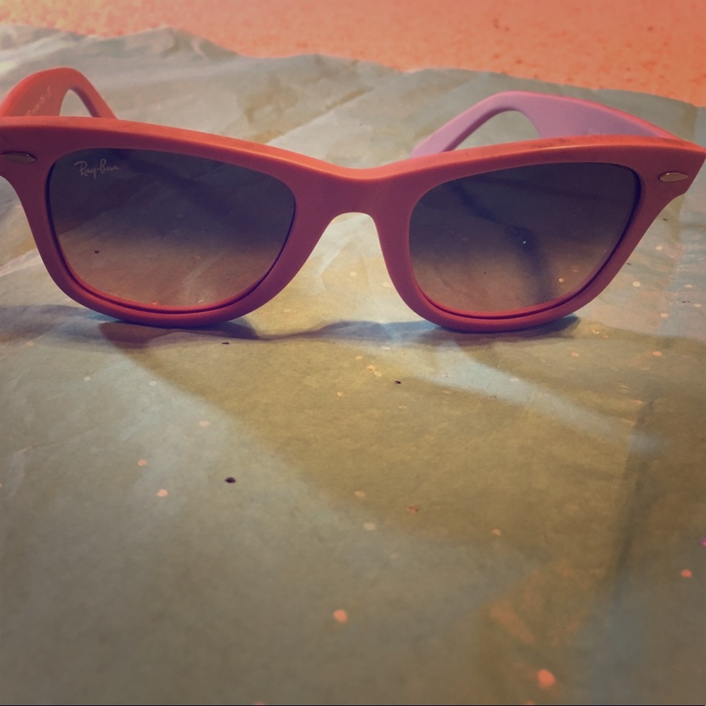Ray-Ban Wayfarer Sunglasses