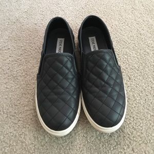 Steve Madden sneaker flats 6.5