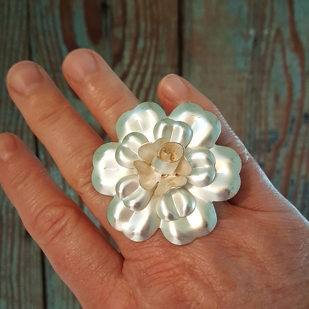 Flower Ring- silver