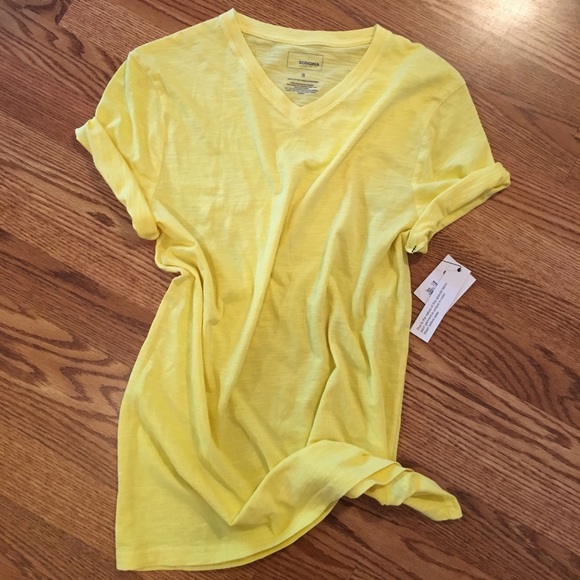 Sonoma Tops - ☀️5/$25 Plain yellow V-neck tee