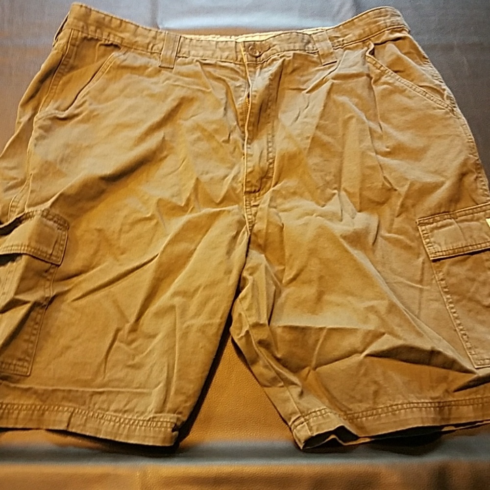 Mens shorts size 40