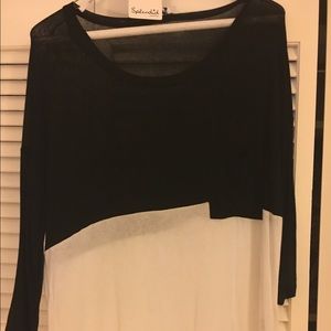 Black and white shirt NWT 3/4 sleeve