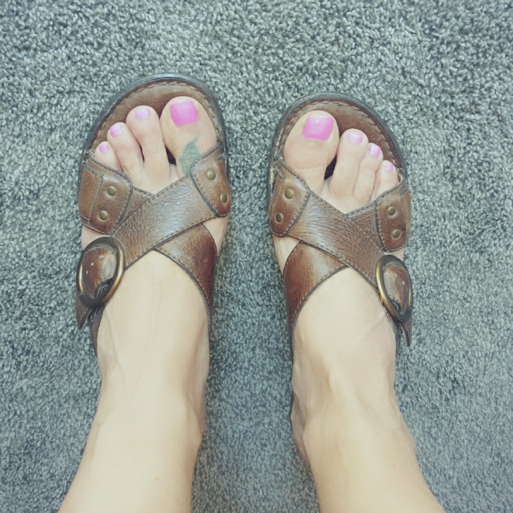 Born brand, gently worn leather sandals, 9 - Picture 2 of 4