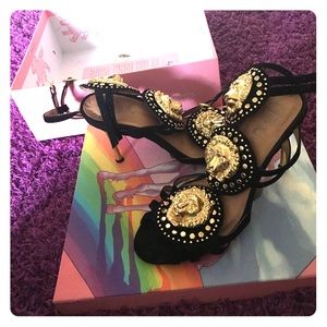 Lion gold heels