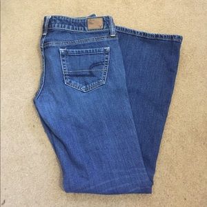 American Eagle 6 Favorite Boyfriend Jeans