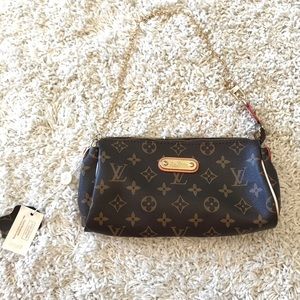 Louis Vuitton Eva Clutch