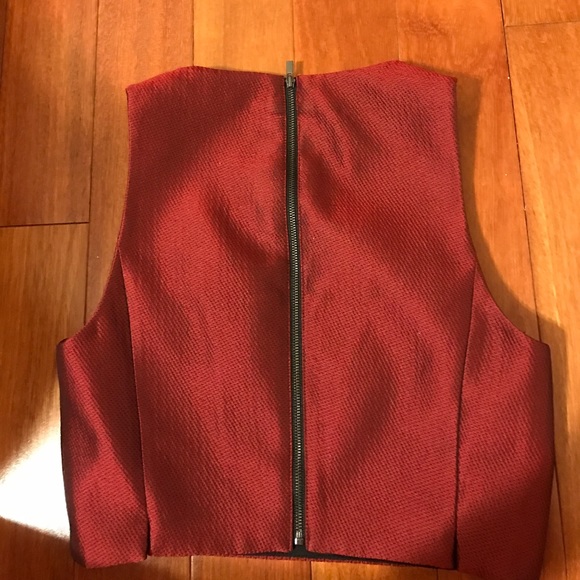 NWT Anthropologie Crop Top in Holiday Red, Sz 2 - Picture 3 of 4