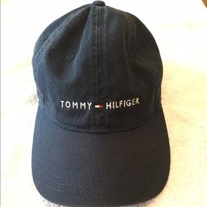 Tommy Hilfiger hat