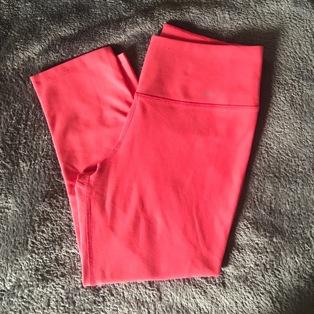 Nike Capri Workout Leggings