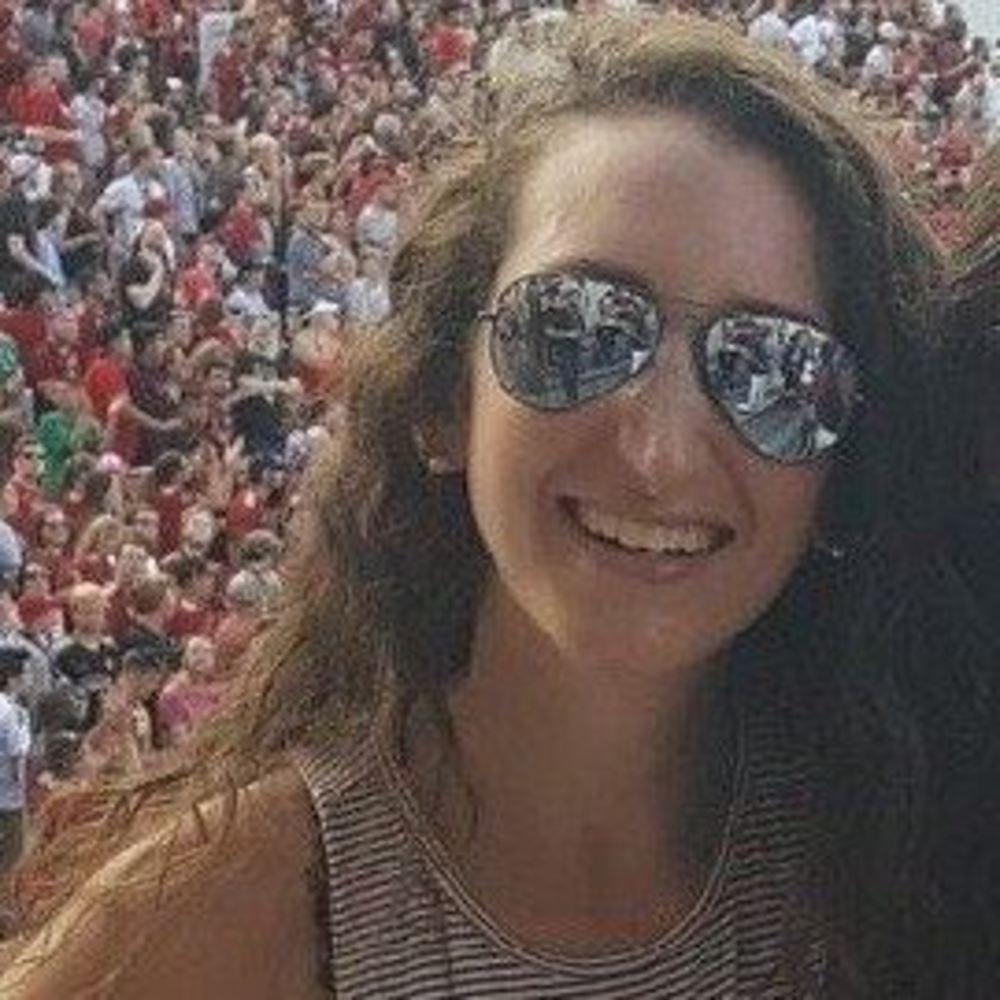 Meet your Posher, Hillary